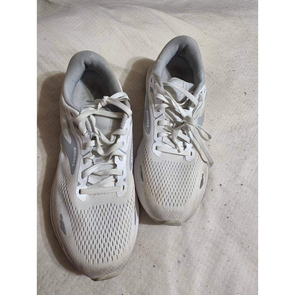 Brooks Adrenaline GTS 23 Mens 11 White Grey Running Shoes 1203811B104
